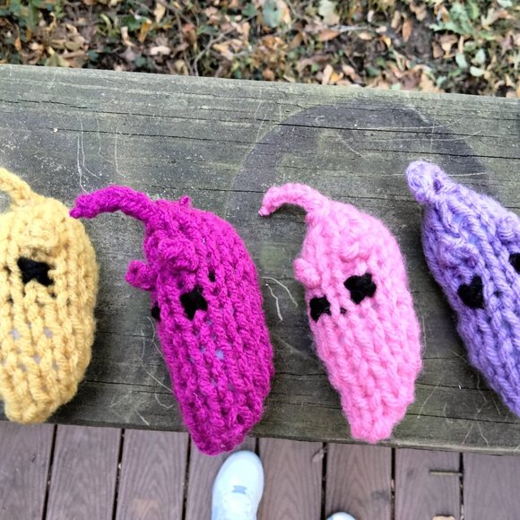 Set of Three Hand Knit Catnip Mice - Picture 2 of 3